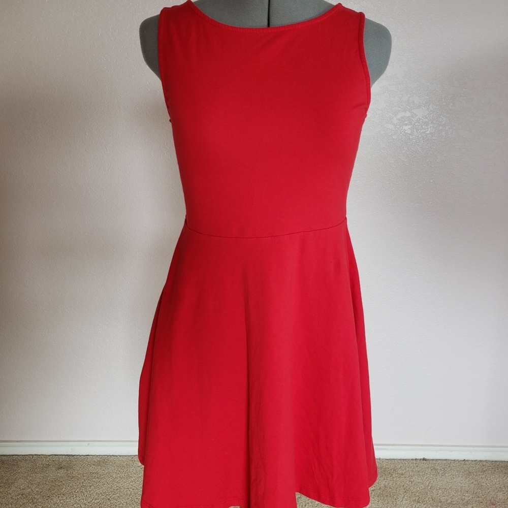 Red mini dress w/ v neck back and bow